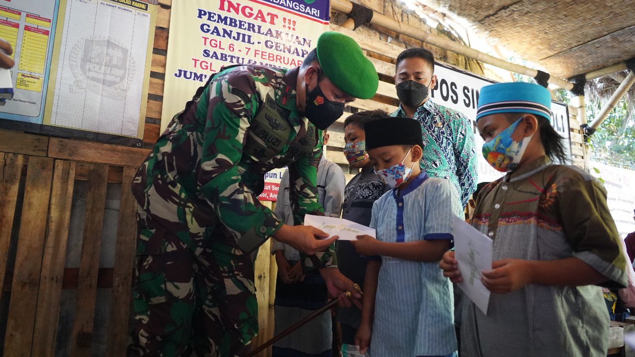 Nasehat dan Keprihatinan Danrem 061/Sk Kepada Anak Yatim dan Dhuafa