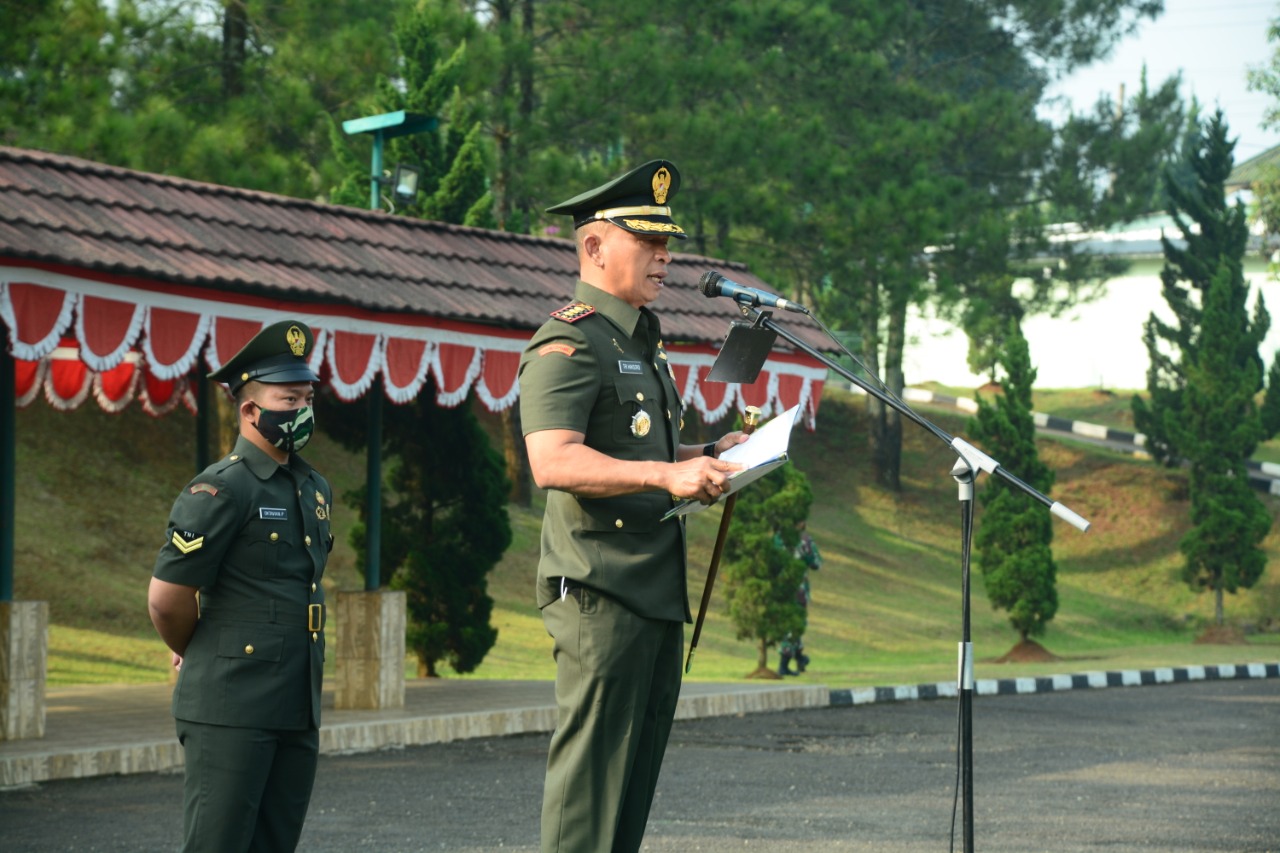 Pangdam III/Siliwangi Lantik 597 Prajurit Abit Diktukba TNI AD TA. 2021 Menjadi Sersan Dua