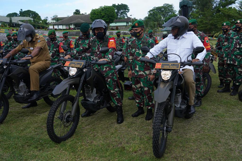 Pangdam XVIII/Kasuari Serahkan Bantuan Kendaraan Dinas dari Kasad : “Terima Kasih Bapak Kasad dan Komisi I DPR RI”.