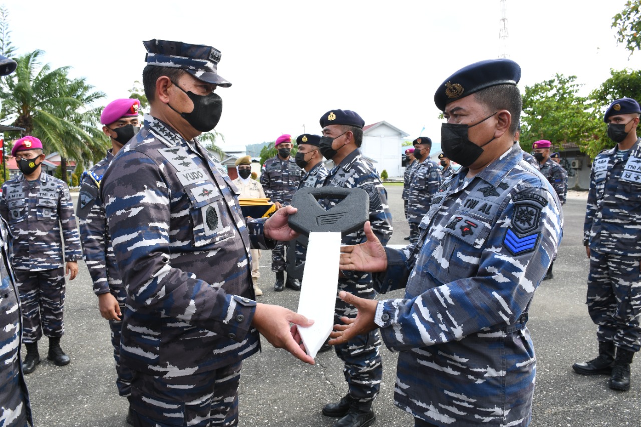 Kasal Berikan Apresiasi Prajurit Berdedikasi Tinggi di Papua