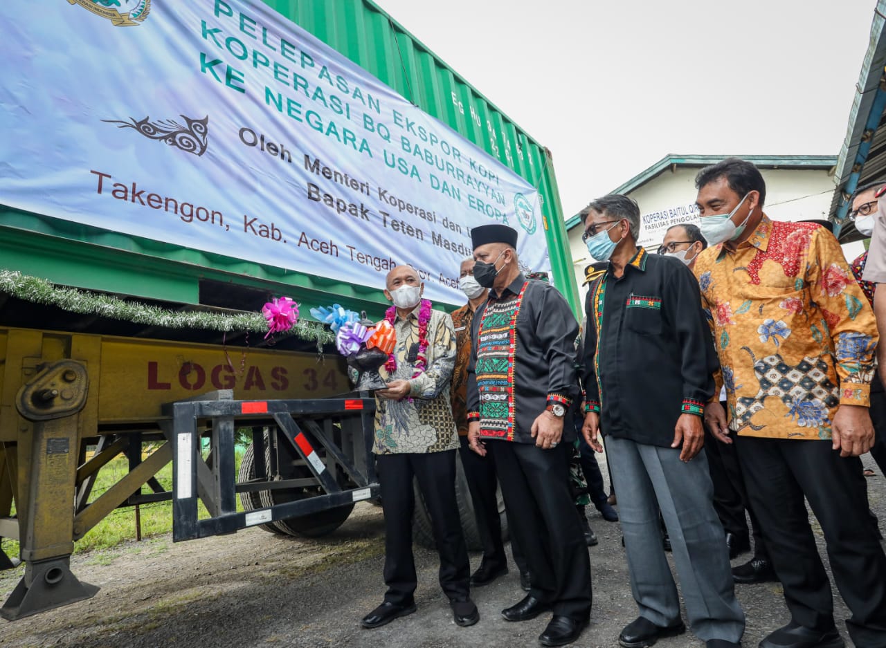 MenkopUKM Lepas 18 Kontainer Kopi Arabica Gayo Ekspor Ke AS dan Eropa