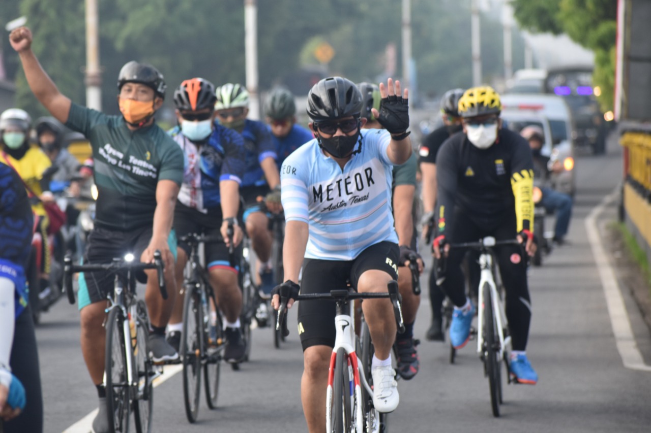 Gowes Bareng Tim Ojo Kendor Bersama Pangdam V/Brawijaya