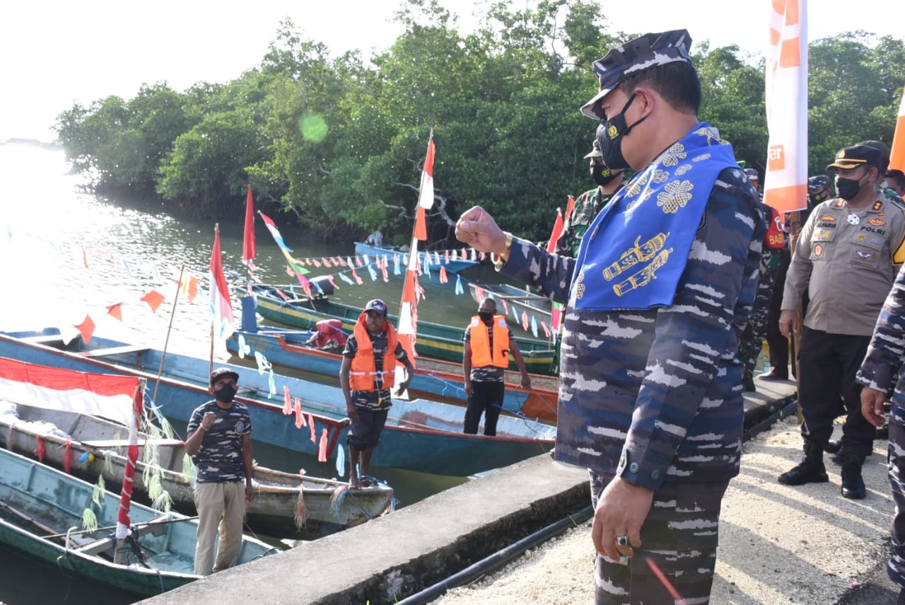 Kasal Resmikan Dian Darat Maluku Tenggara sebagai Kampung Bahari Nusantara