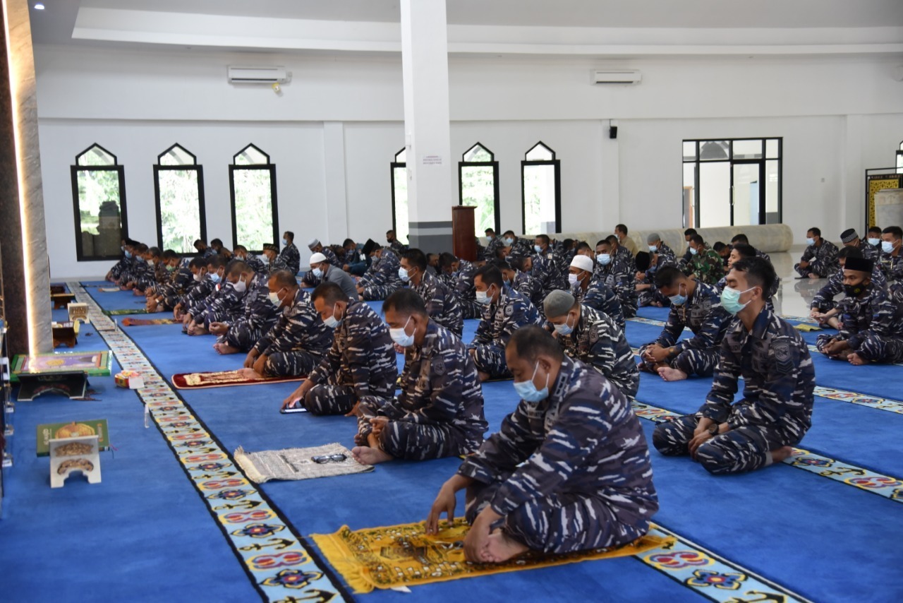 Koarmada III Doa Bersama Untuk Kesuksesan Latihan Puncak TNI AL Armada III 2021