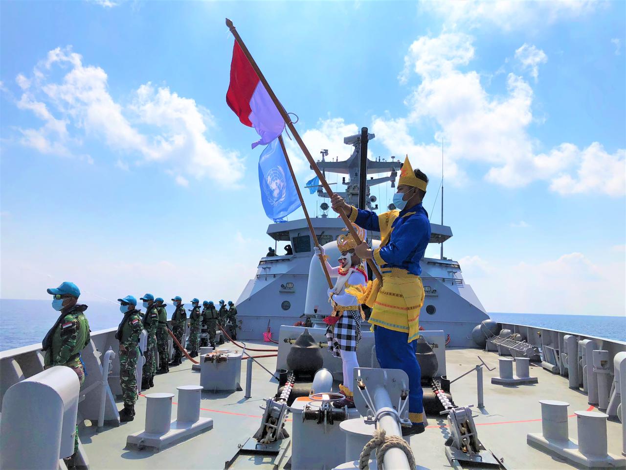 KRI Sultan Iskandar Muda Berikan Salam Perpisahan dan Penyambutan Kepada Unsur MTF Unifil