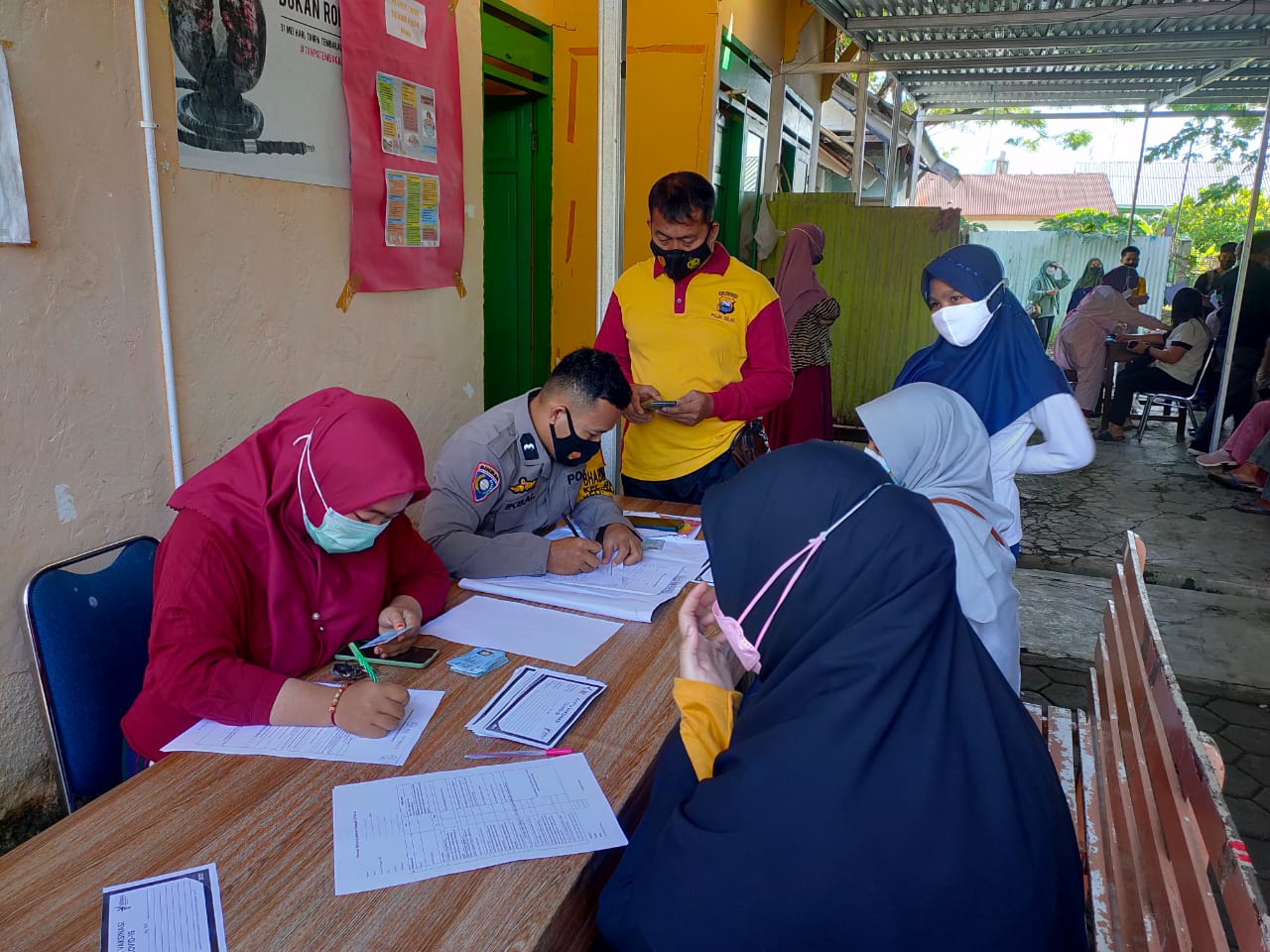 Polsek Tamalanrea Sukseskan Program Vaksinasi Sejuta Perhari