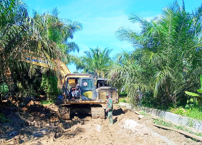 Pemadatan Jalan Cor Beton Tuntas Ditangani Satgas TMMD Kodim 0204/DS