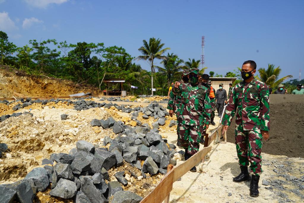 Danrem 062/Tn Tinjau Pembangunan Makodim 0625/Pangandaran