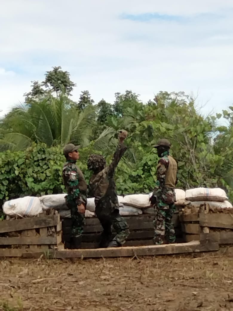 Latihan Lempar Granat Siswa Satdik 3 Kodiklatal Sorong Pecahkan Kesunyian Hutan Katapop