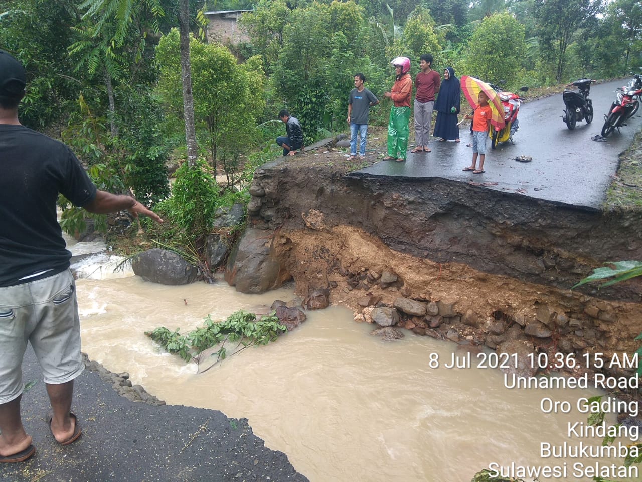 Banjir dan Longsor Terjang Bulukumba, Sebanyak 57 Hewan Ternak Terseret Arus Sungai