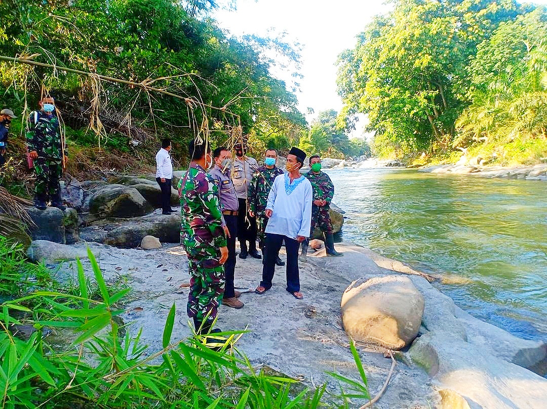 Prospek Pengembangan Ekonomi Kreatif, Satgas TMMD Kodim 0204/DS Dorong Eksplorasi Arung Jeram Sei Buaya