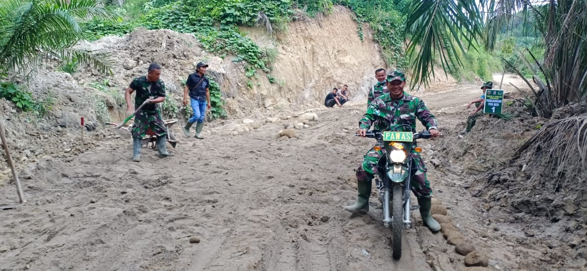 Naik Trail, Pawas Kodim 0204/DS Patroli Wasgiat Lokasi TMMD