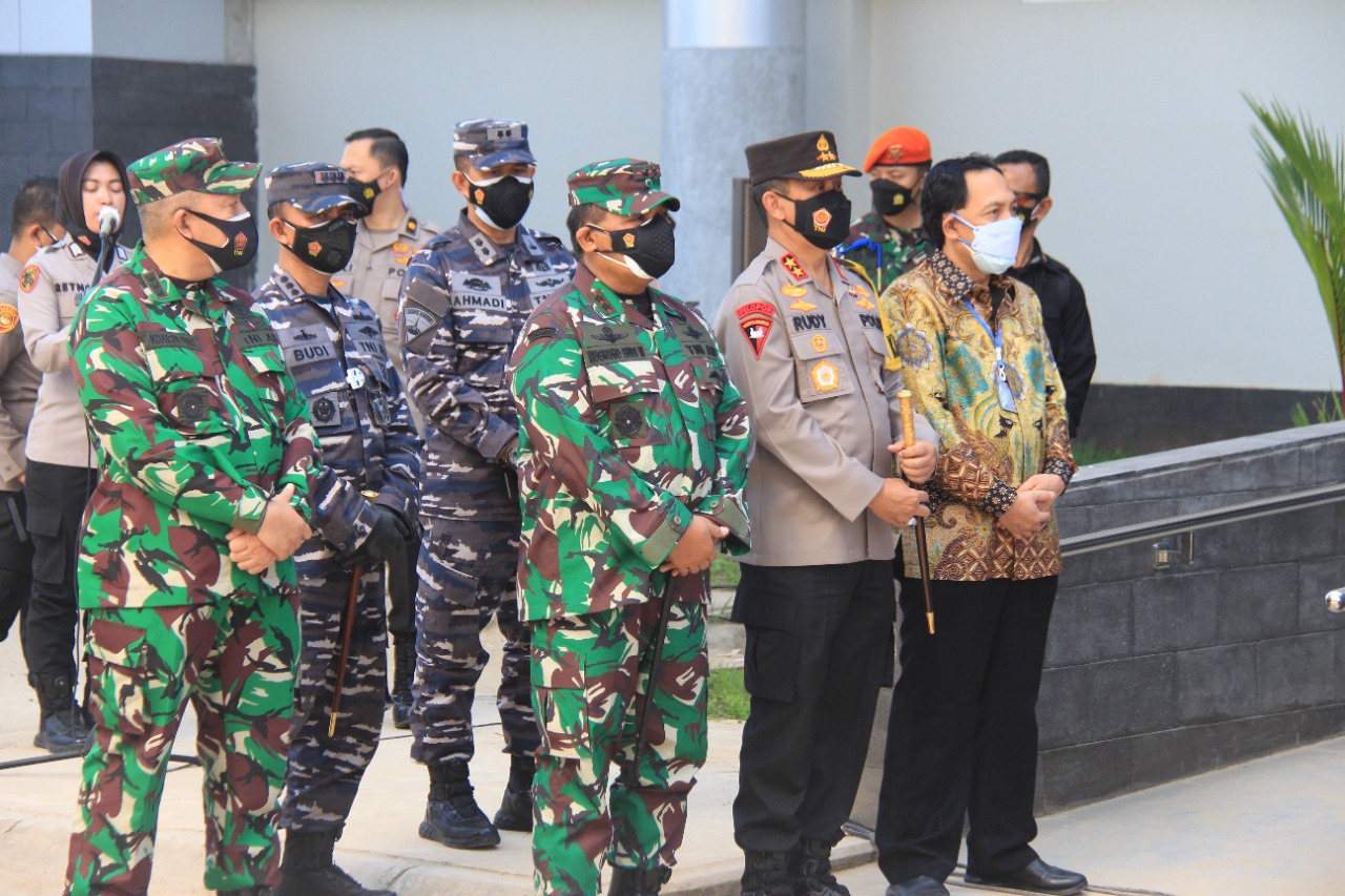 Panglima TNI : Ingin Terlindung Paparan Covid-19 Gunakan Masker