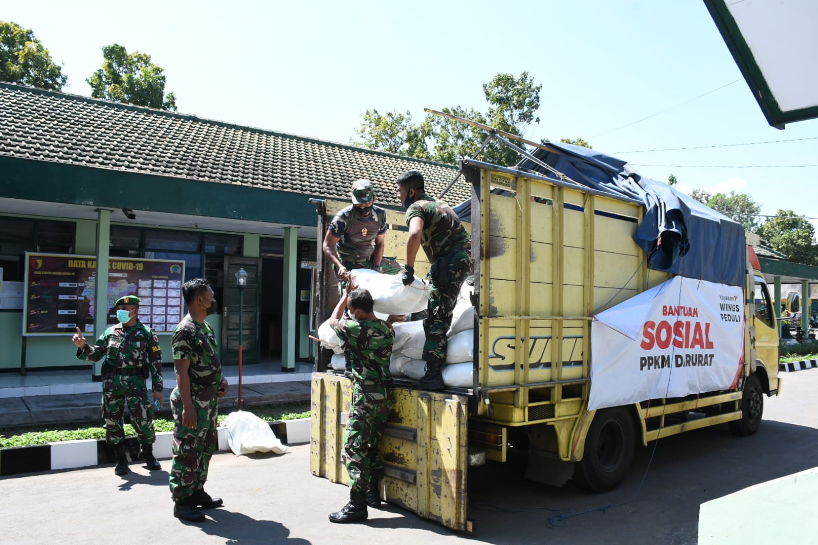 Bansos Datang, Kodim 0802/Ponorogo Siap Salurkan Kepada Warga Terdampak PPKM Darurat Covid-19