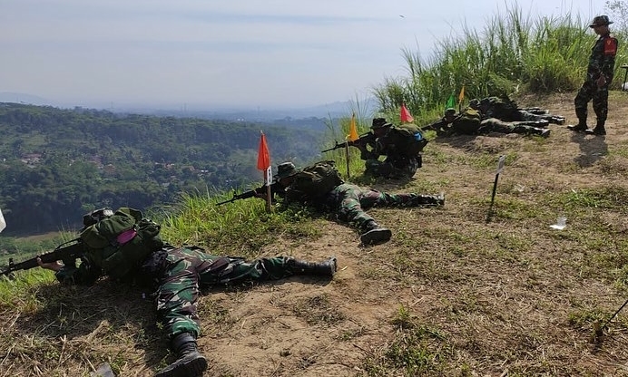 Prajurit Yonif Raider 321 Kostrad, Raih Siswa Terbaik Pendidikan Bintara Pelatihan Kemahiran Menembak TA 2021