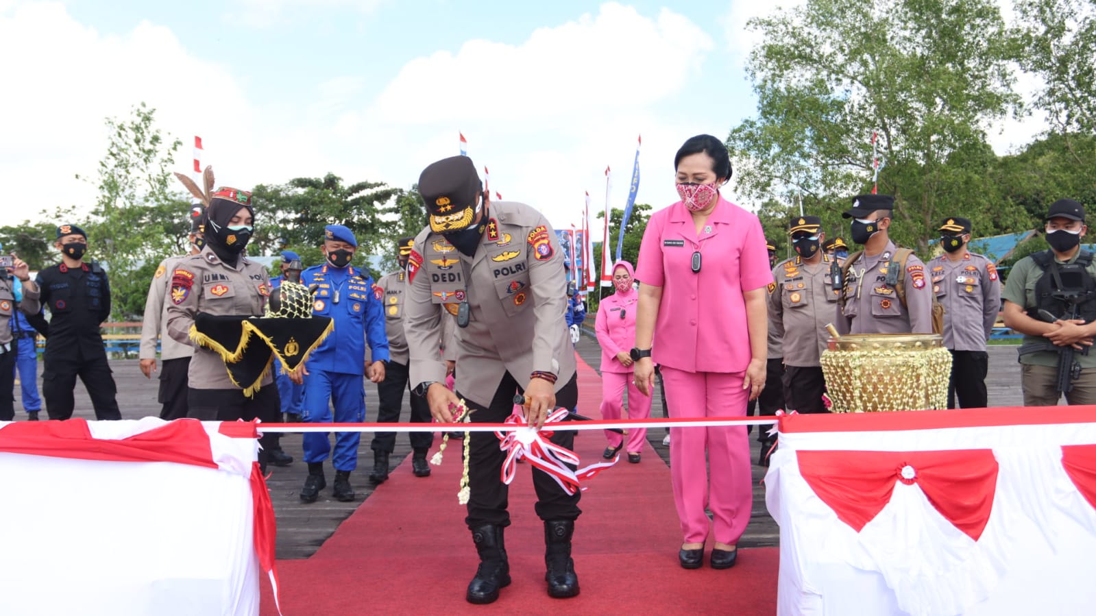 Kapolda Resmikan Pelayanan Publik, Pondok Baca dan Kapal Cepat Ditpolairud Polda Kalteng