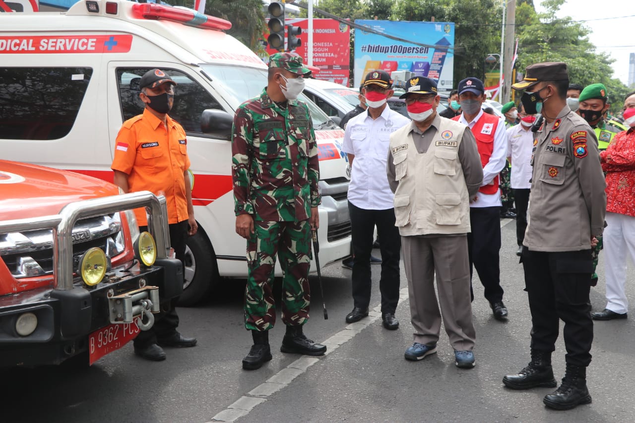 Percepat Penanganan Covid, Petugas Gabungan di Tulungagung Gelar Apel Pemindahan Pasien Isoman ke Isoter