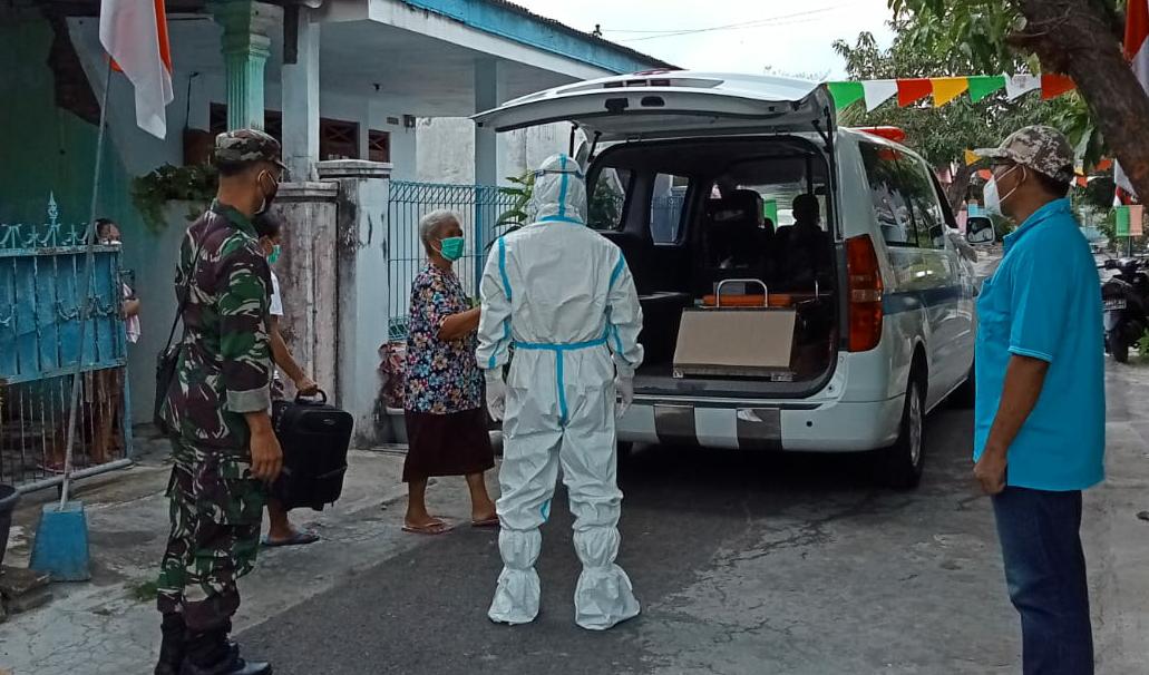 Bertahap, Kodim 0803/Madiun Evakuasi Pasien Covid-19 Dari Isoman ke Isoter