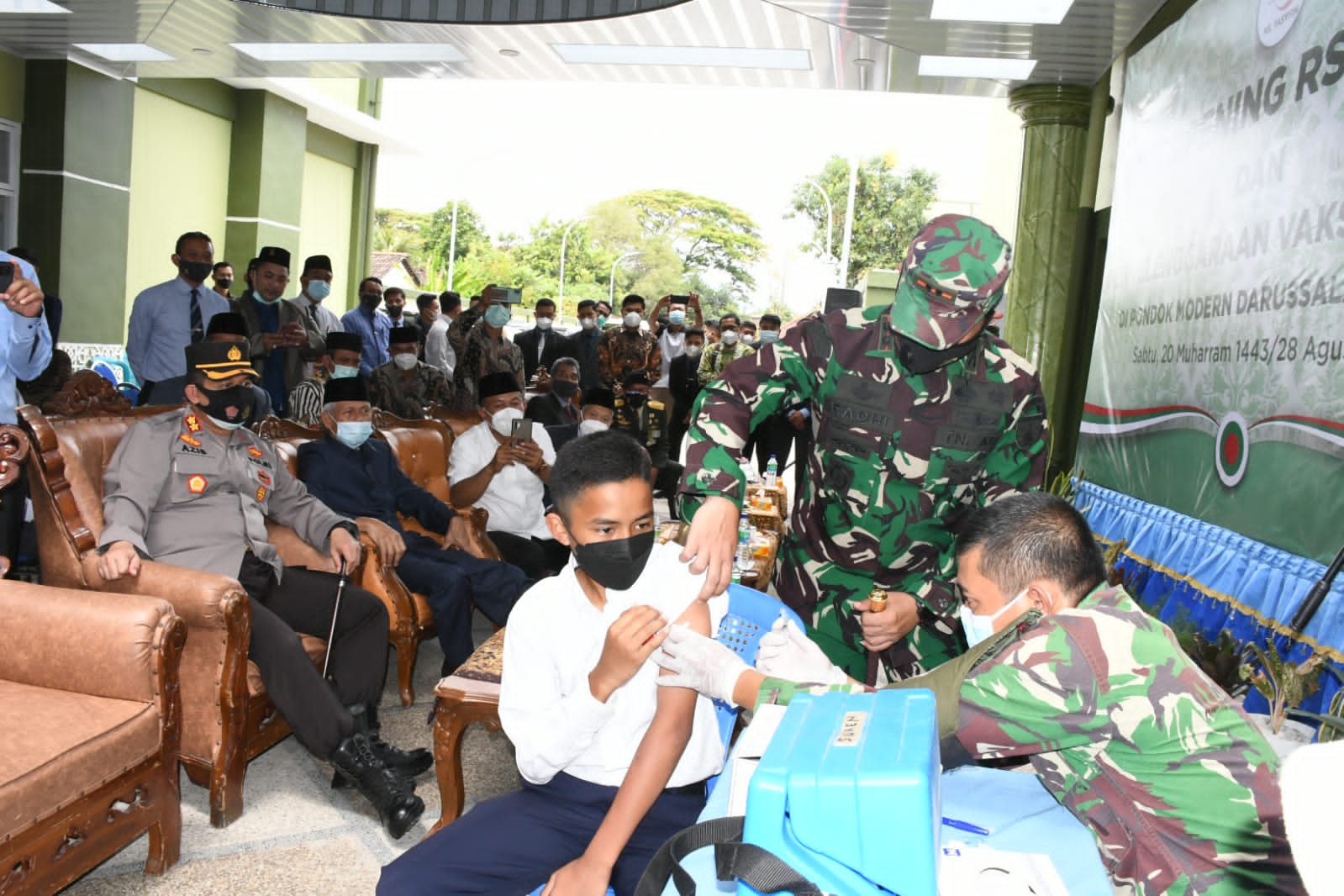 Percepatan Penuntasan Covid-19, Kodim 0802/Ponorogo Gelar Serbuan Vaksinasi Ke Pondok Pesantren