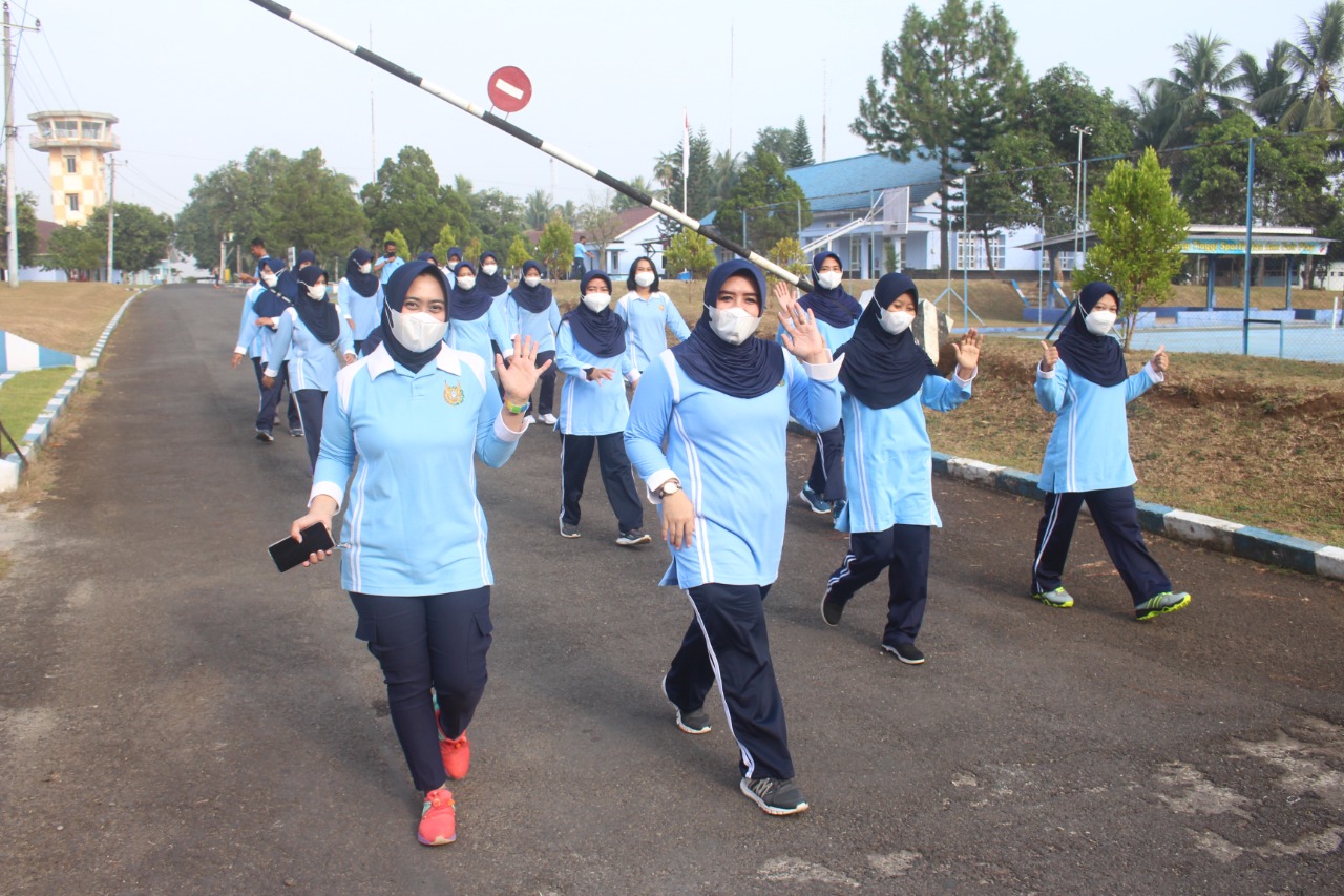 Kebersamaan PIA Ardhya Garini Cab 12/D. II Lanud J.B. Soedirman