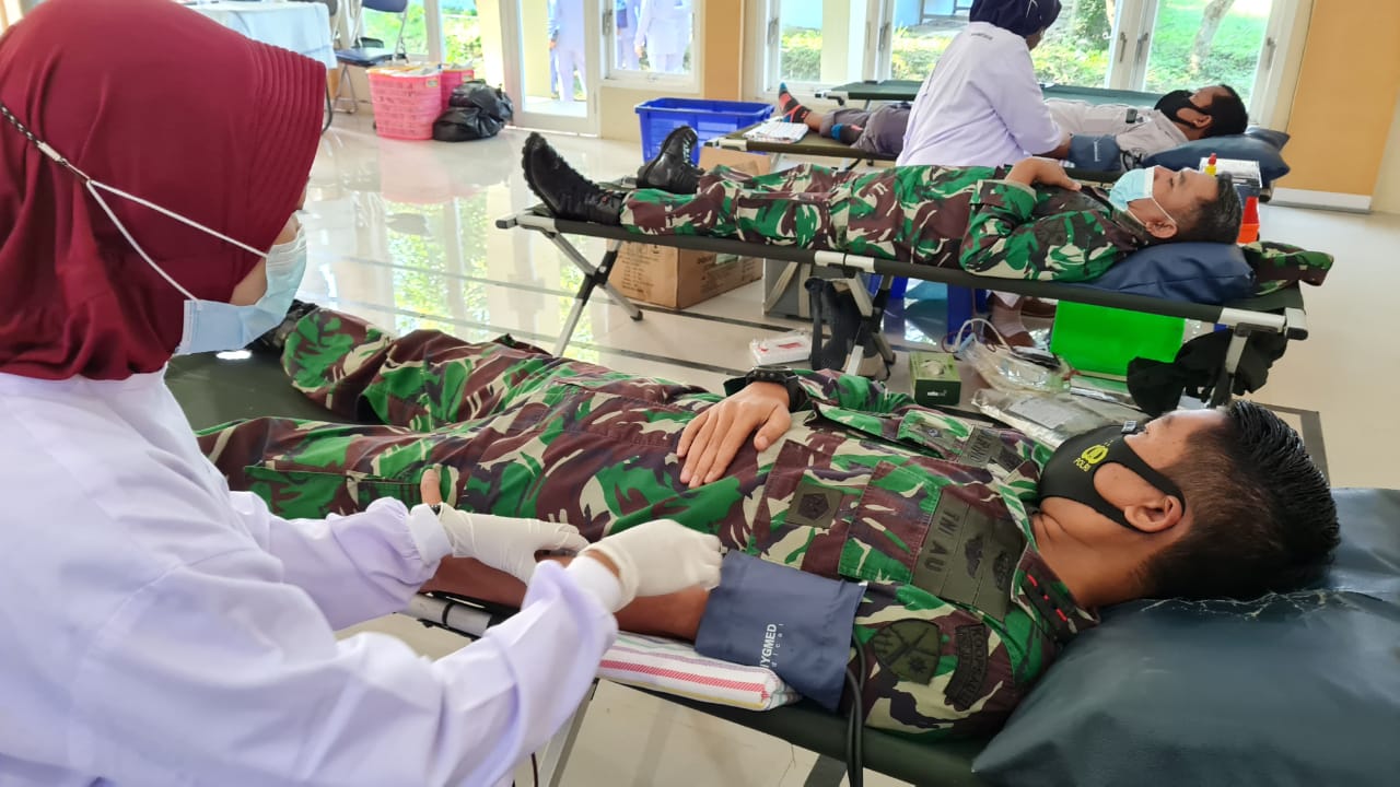 Donor Darah Dalam Rangka HUT ke-76 TNI Di Lanud J.B. Soedirman