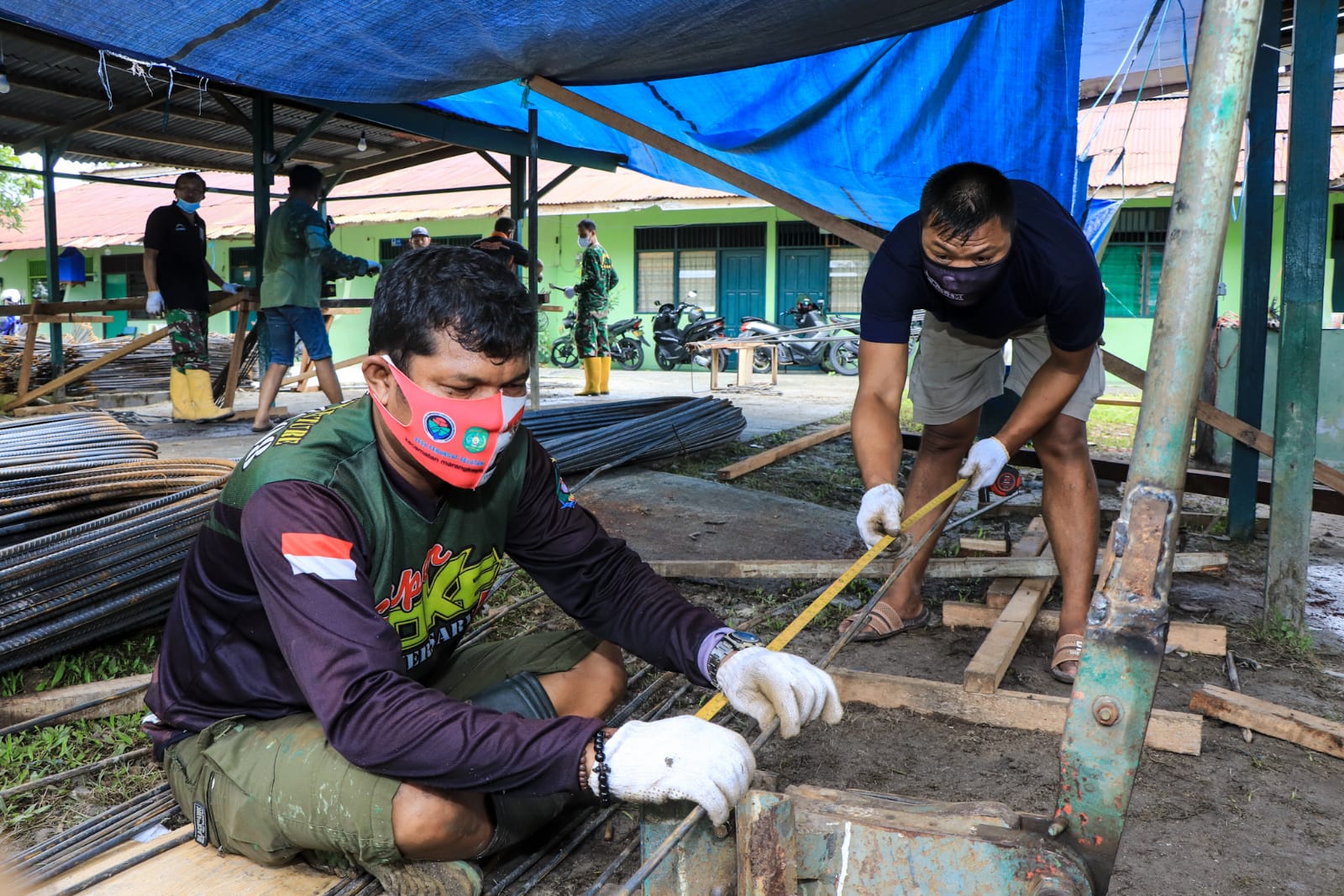 Pengerjaan Pabrikasi Besi Terus Dikebut Satgas Pra TMMD Ke 112 Kodim 0908/Bontang