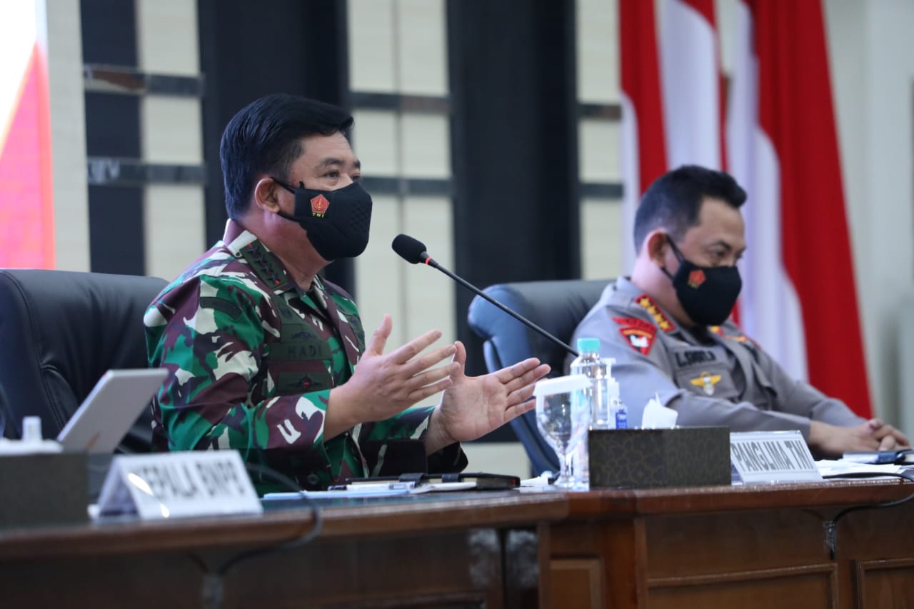 Panglima TNI dan Kapolri Beri Arahan Kepada Forkopimda Se Kalbar di Aula Makodam XII/Tpr