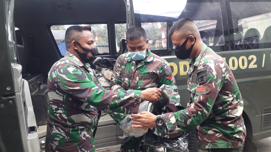 Satgas TMMD ke-112 Terima Kaporlap Dukungan Mabes TNI