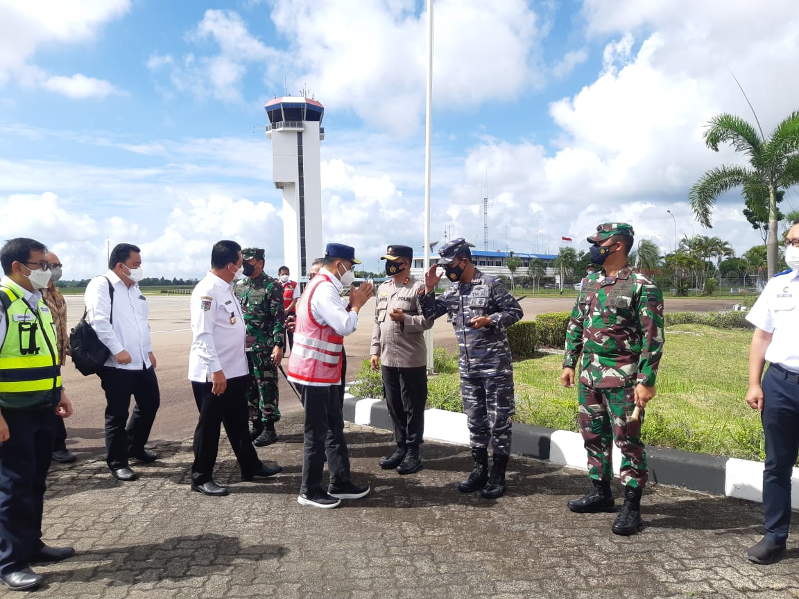 Danlantamal IV Sambut Kedatangan Menhub RI di Bandara Hang Nadim Batam