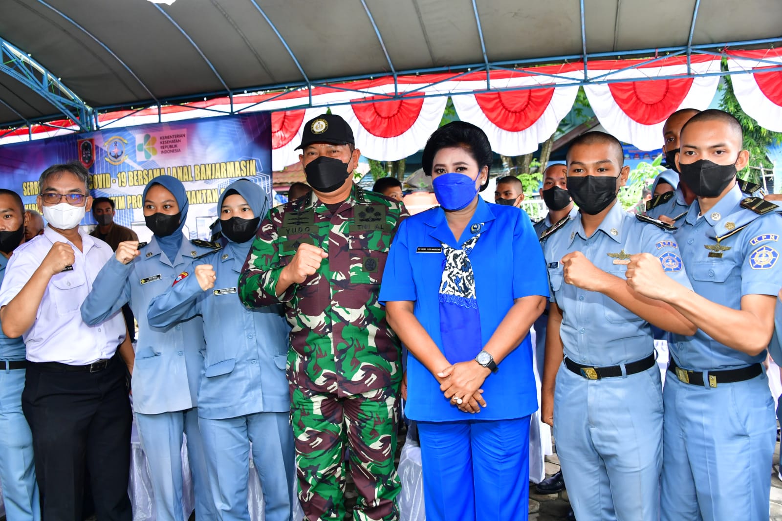 Kasal Tinjau Serbuan Vaksinasi Serentak di Jajaran Lantamal XIII Tarakan