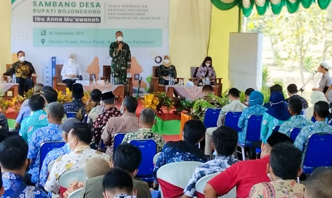 Dandim Bojonegoro Sampaikan Sinergisitas Atasi Pandemi Covid-19 dalam Sambang Desa