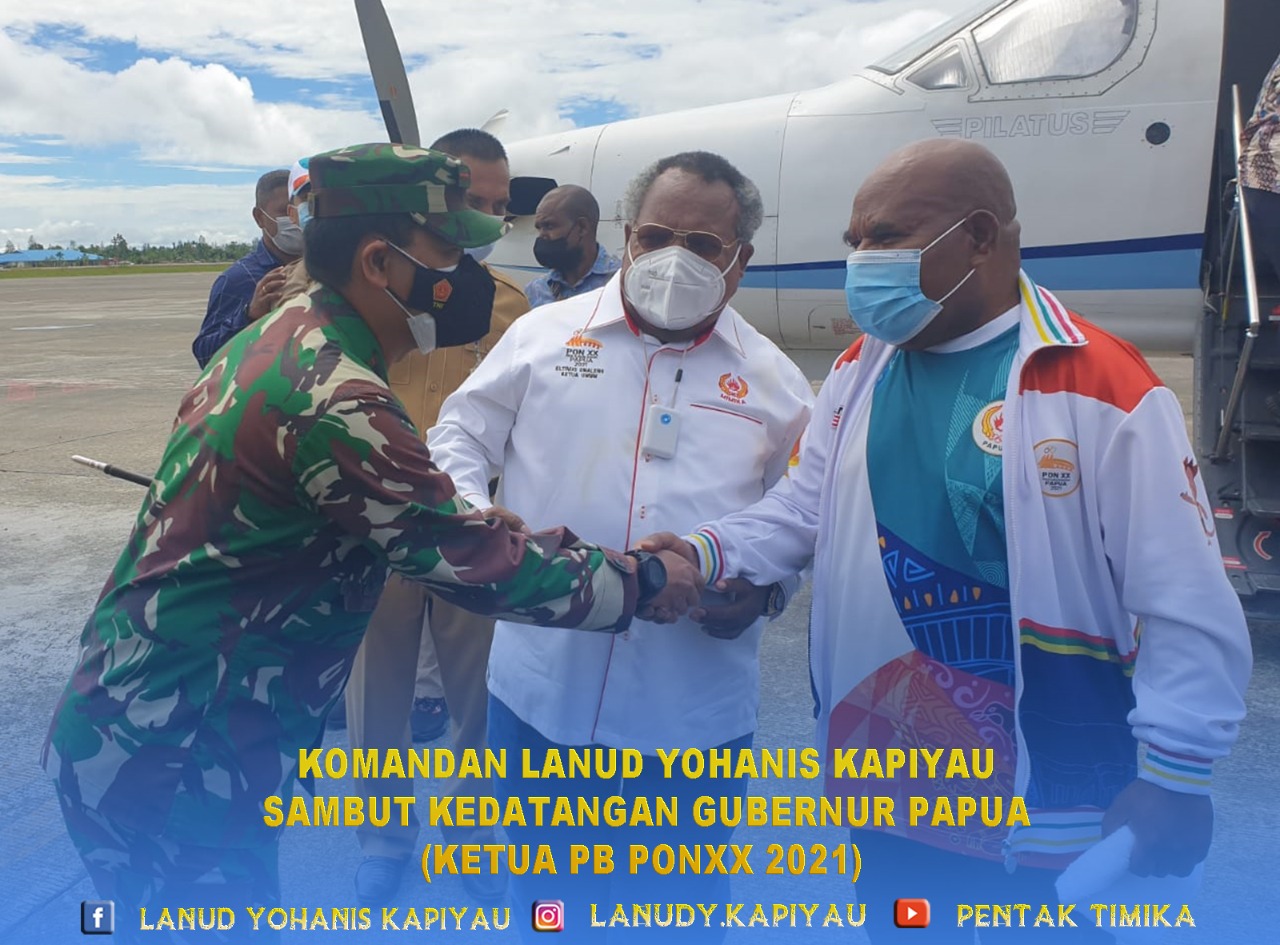 Danlanud Yohanis Kapiyau Sambut Kedatangan Gubernur Papua di Bandara Mozes Kilangin