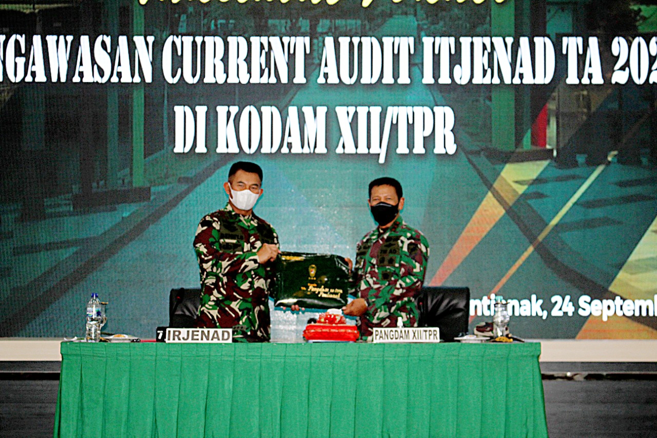 Pangdam XII/Tpr Terima Taklimat Akhir Wasrik Current Audit Itjenad TA 2021