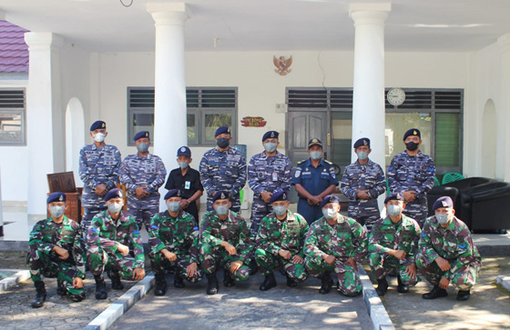 Kerja Bhakti di Menara Suar Tanjung Kalian