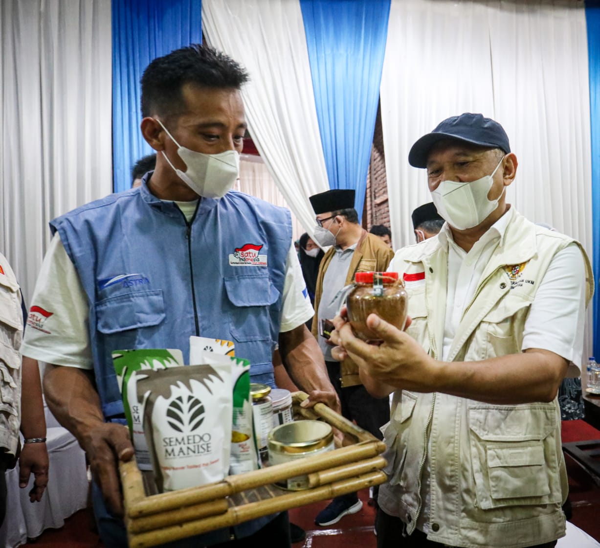 MenkopUKM Dorong 1000 Penyadap Nira Banyumas Berkoperasi Pasarkan Gula Semut