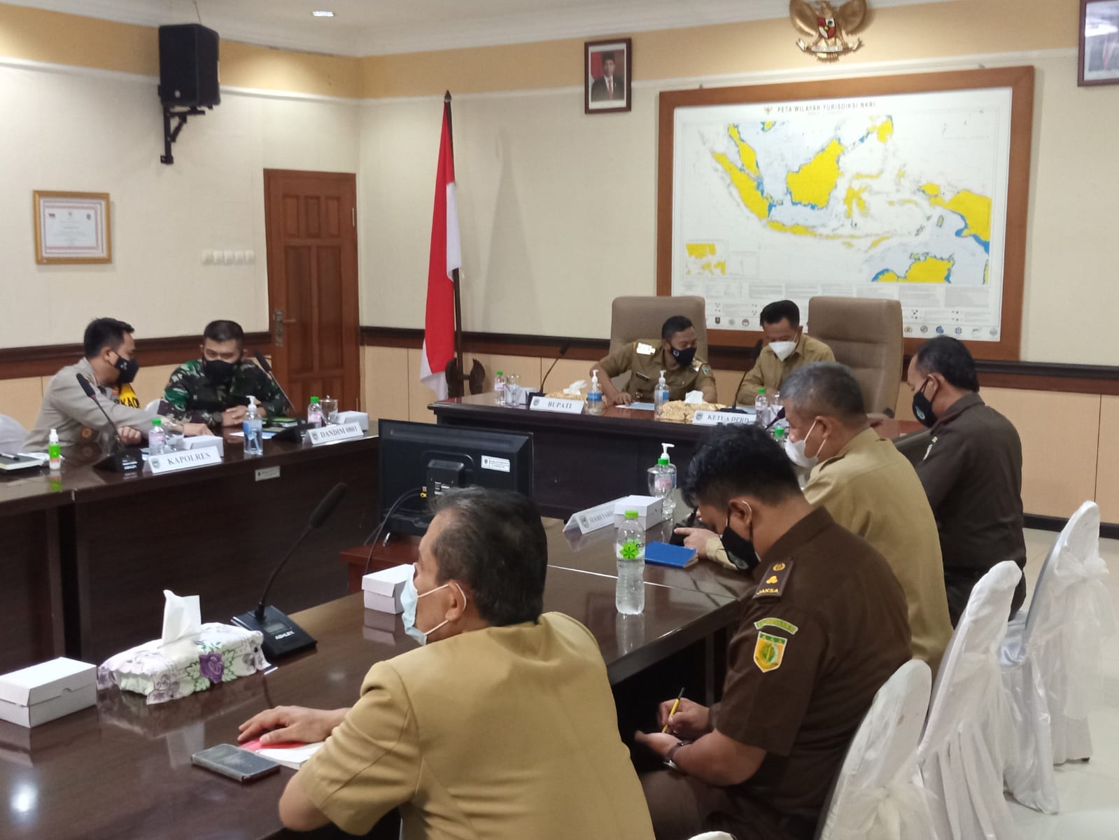 Dandim 0801 Pacitan Hadiri Rapat Koordinasi Percepatan Vaksinasi Covid 19 Di Kabupaten Pacitan