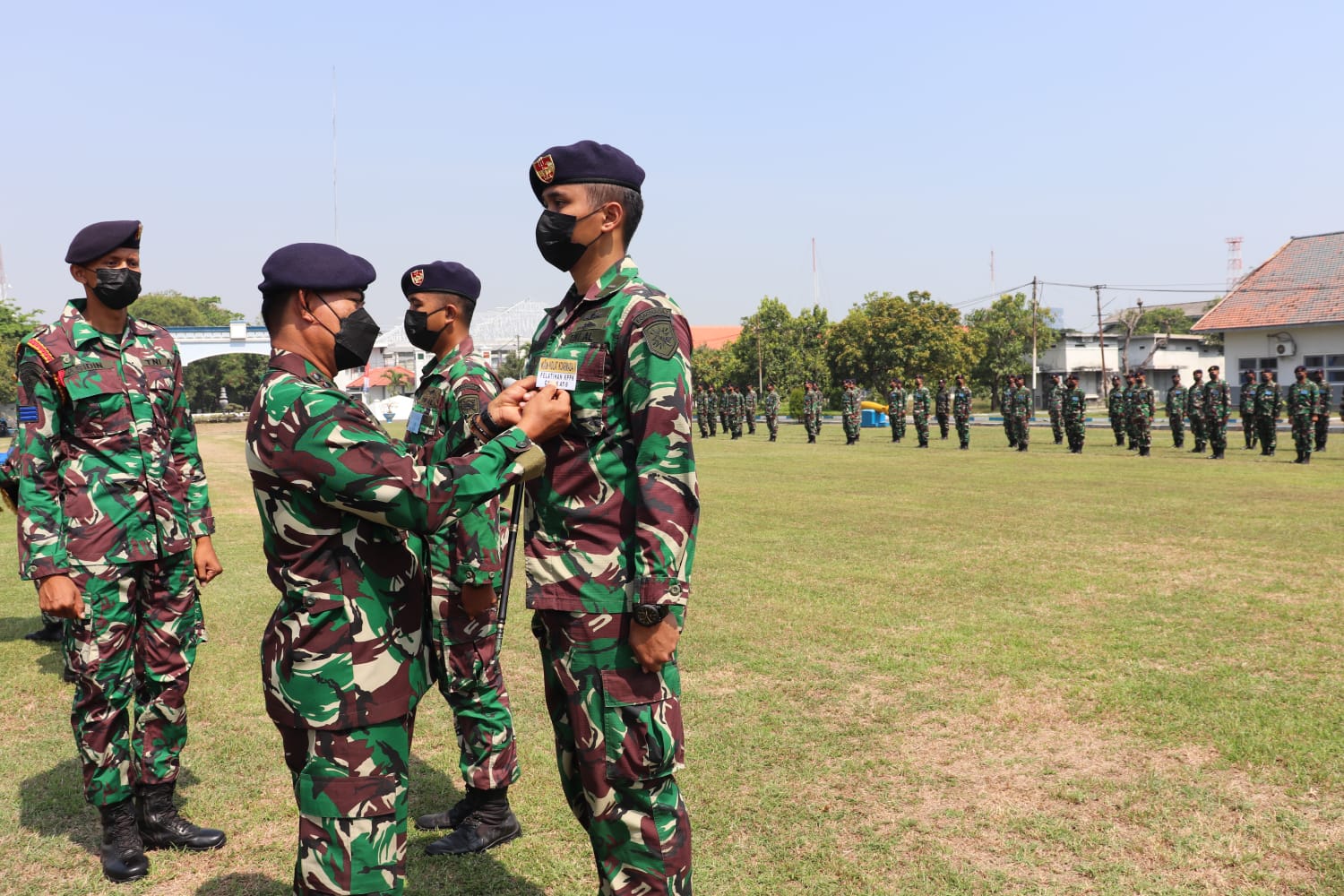 Kolat Koarmada II Adakan Pelatihan KPPK Cawak AT-8 KRI Teluk Weda-526 dan AT-9 KRI Teluk Wondama-527