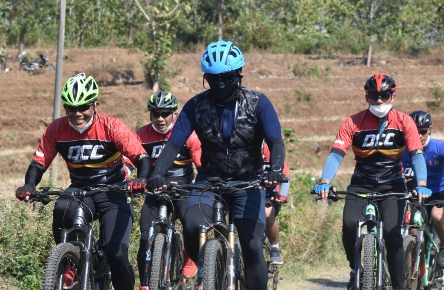 Pangdam V/Brawijaya Gowes Bareng Prajuritnya di Nganjuk