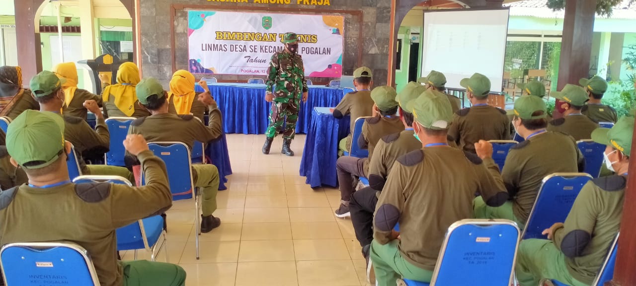 Bati Tuud Koramil 0806/02 Pogalan Berikan Pembekalan dan Pelatihan Linmas