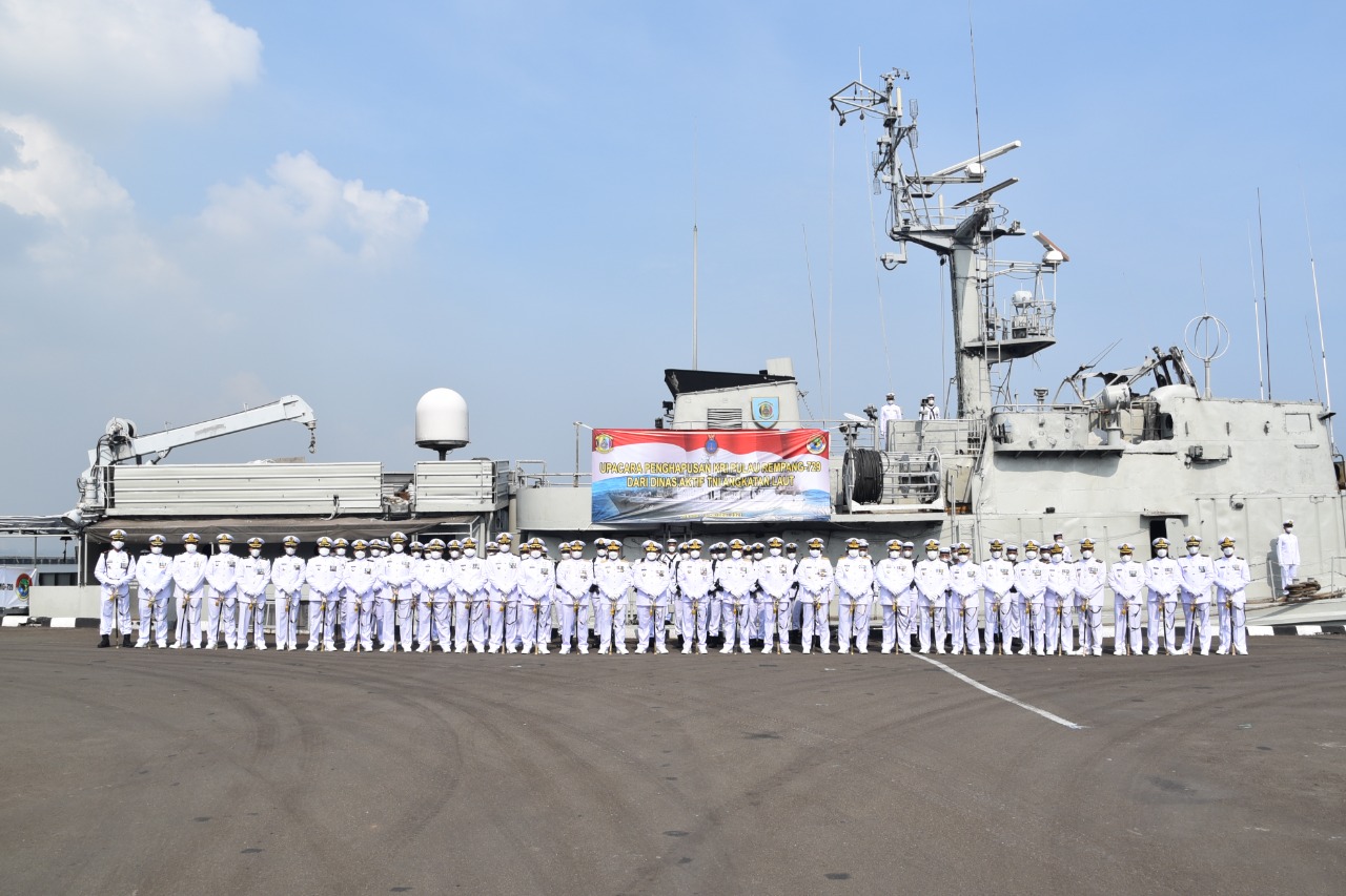 KRI Pulau Rempang-729 Akhiri Masa Pengabdiannya di TNI AL