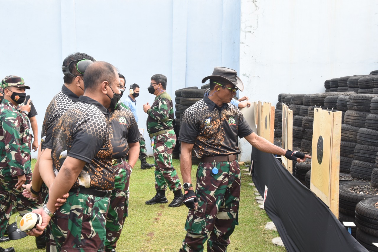 Depohar 60 Juara Menembak HUT ke-58 Koharmatau