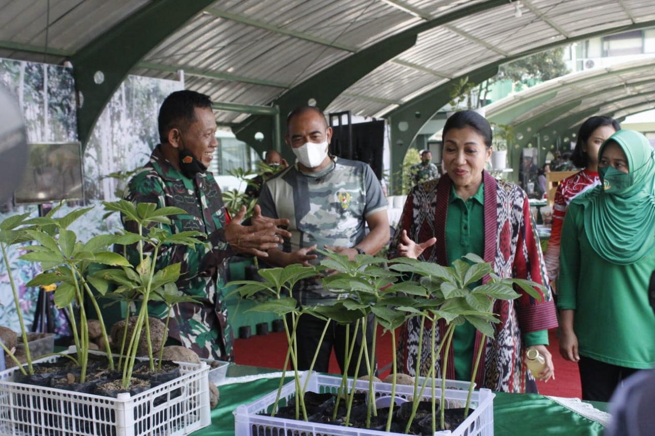 Kodim 0806/Trenggalek Pamerkan Produk Unggulan Dalam Rangka Kunker KASAD di Kodam V/Brawijaya