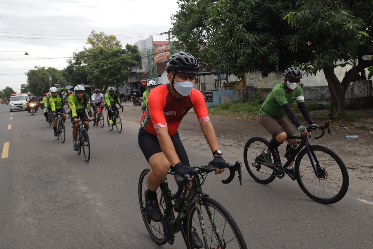 Pangdam Gowes dengan Para Dansat di Jajaran Korem 081/DSJ