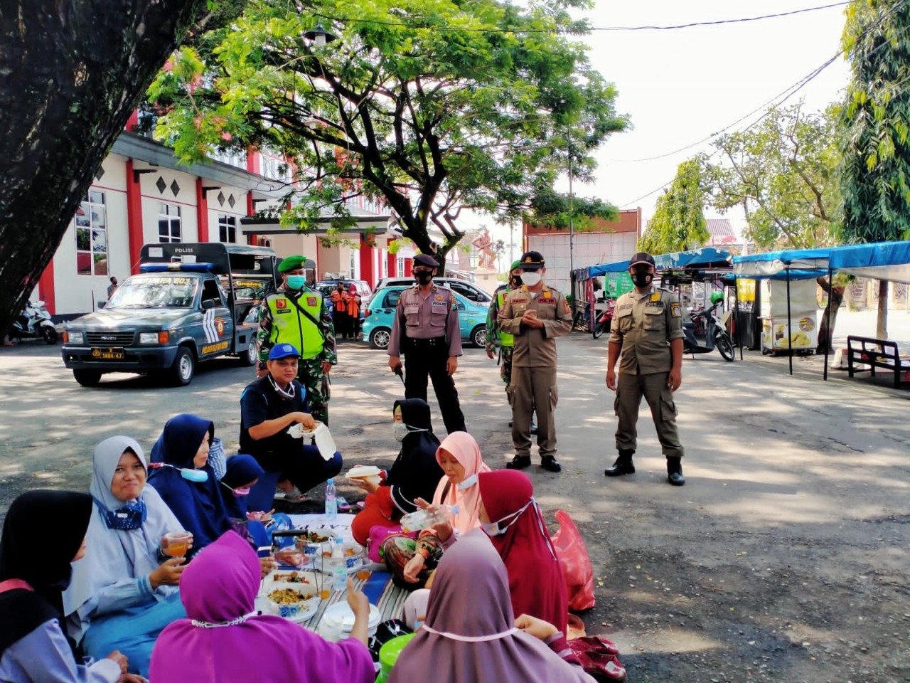 Kodim 0808/Blitar Bersama Dinas Terkait Terus Gencarkan Operasi Yustisi Dan Himbau Protkes