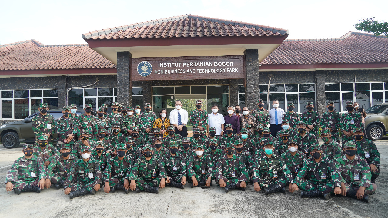 Danrem 061/Sk Di Dampingi Rektor IPB Membuka Secara Resmi Pelatihan Peningkatan Kapasitas SDM Bidang Pertanian Bagi Babinsa