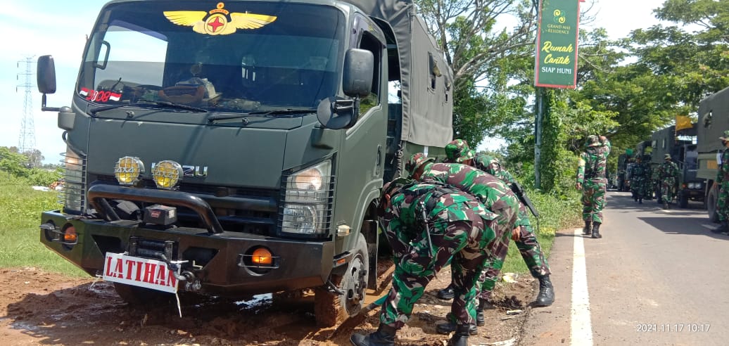 Meningkatkan Kemampuan Personel, Denjasaang XIV-44-13 Makassar Gelar Latihan