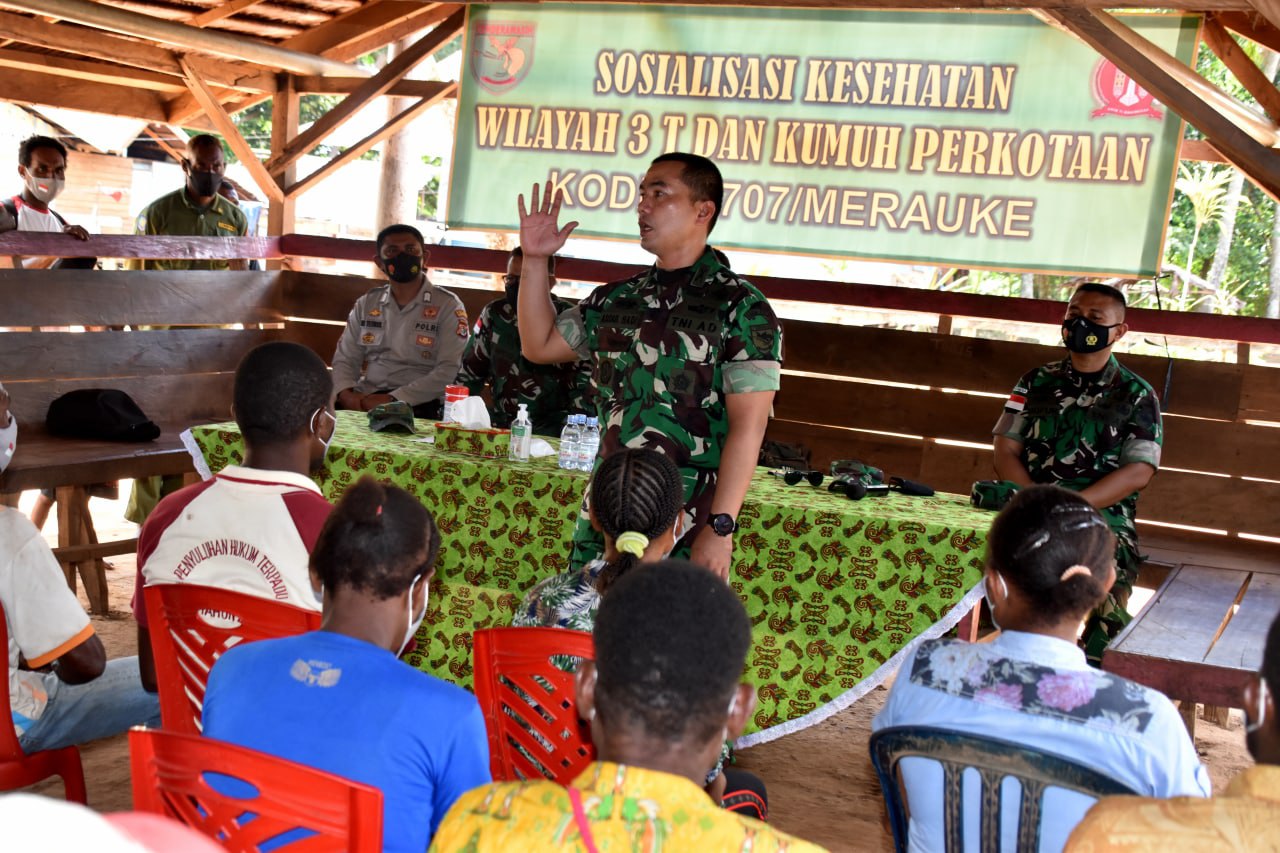 Kodim 1707/Merauke Gelar Pelayanan Kesehatan dan Bagikan Sembako di Wilayah 3T