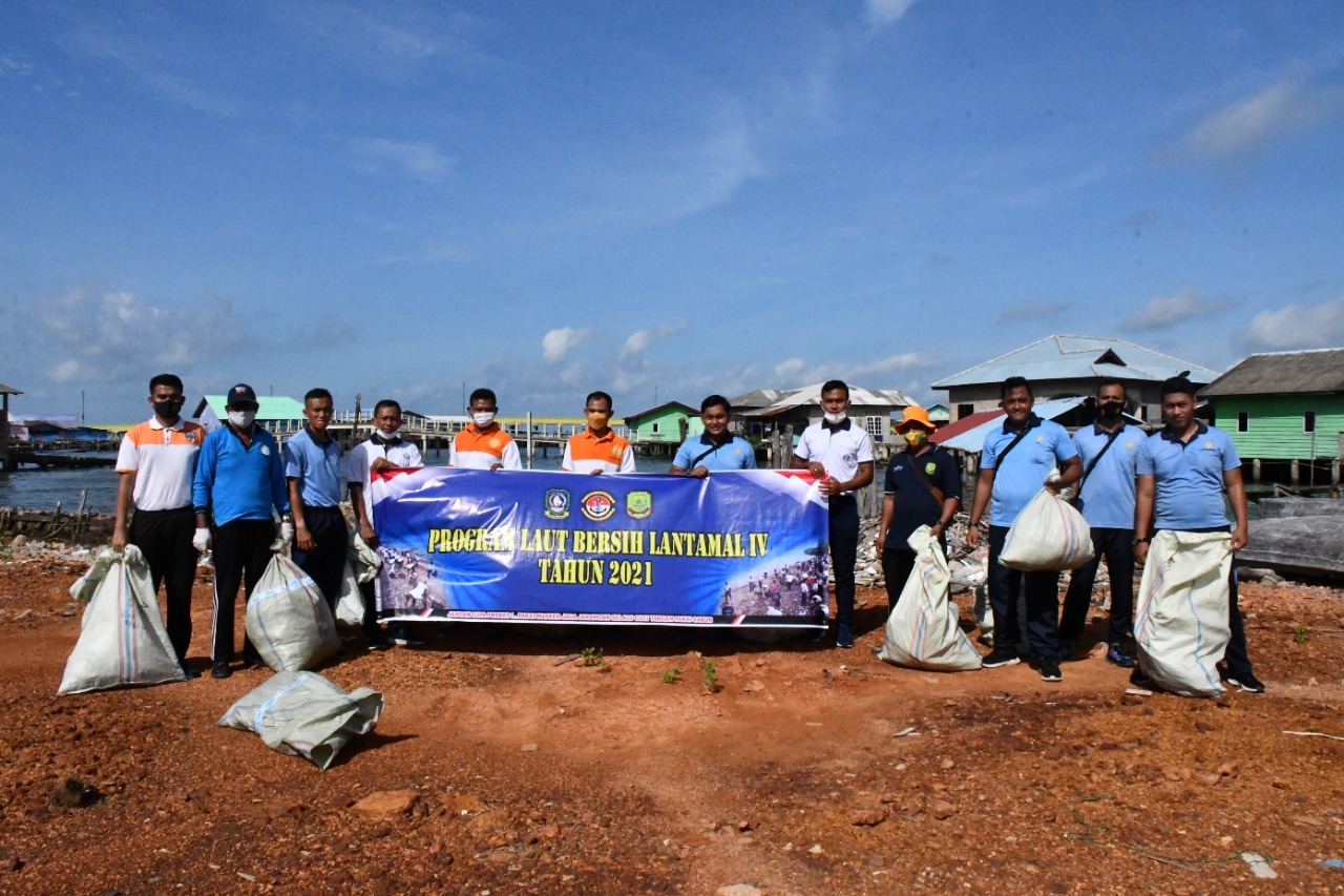 Jelang Hari Armada RI Tahun 2021, Lantamal IV Gelar Program Laut Bersih