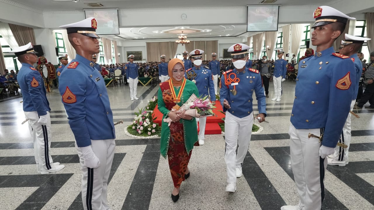 Kembangkan Sikap Kemandirian Yang Ditopang oleh Kedewasaan