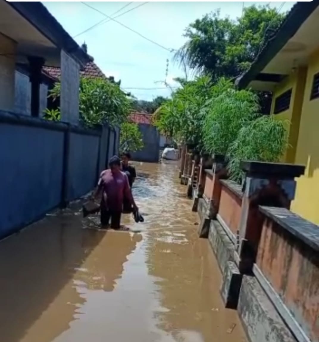 BPBD Kabupaten Klunkung Lakukan Penanganan Darurat Banjir Bandang